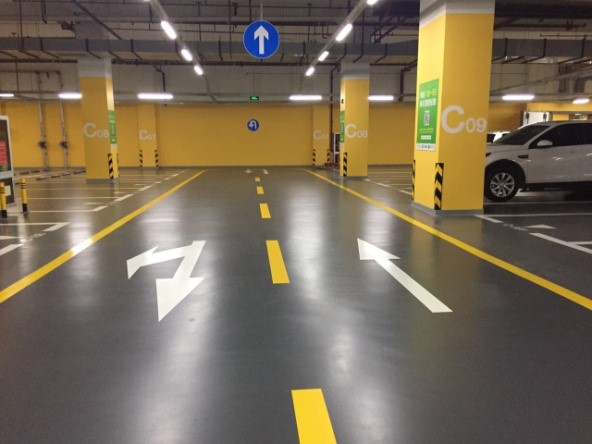 深圳灣體育中心停車場(chǎng)地坪